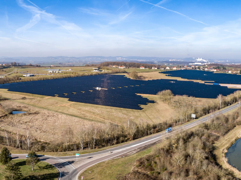 JPee et la Banque des Territoires mettent en service la 2ème plus grande centrale solaire de Bourgogne-Franche-Comté JPee et la Banque des Territoires mettent en service la 2ème plus grande centrale solaire de Bourgogne-Franche-Comté